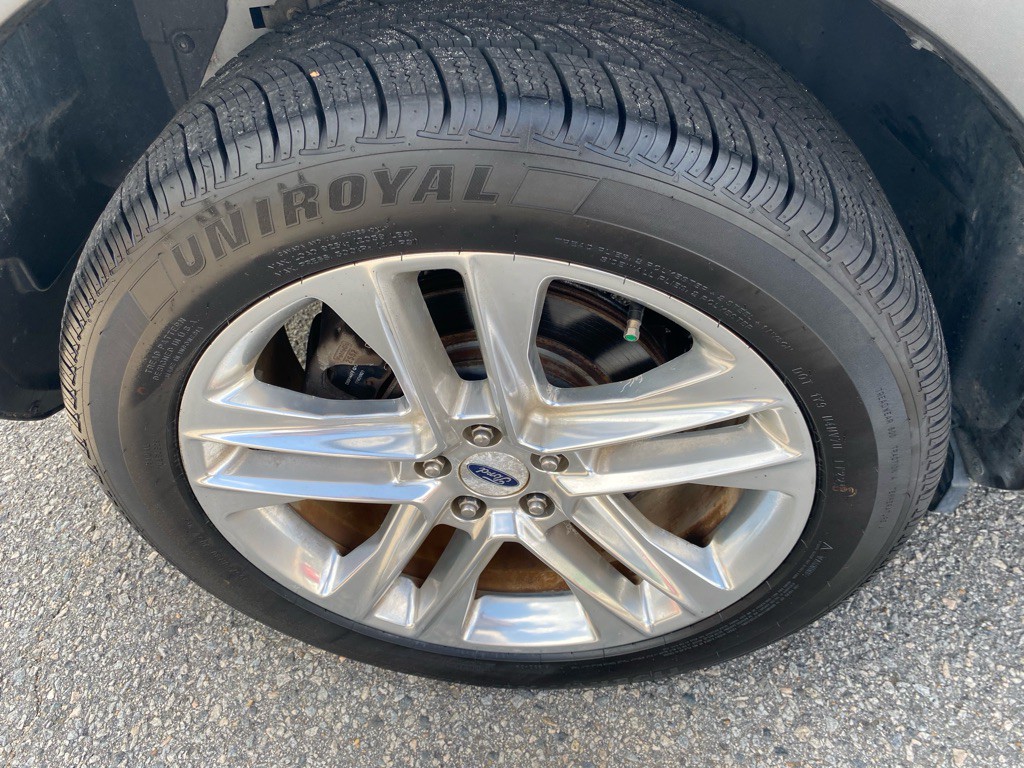 2017 Ford Explorer Image 35