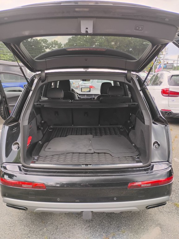 2017 Audi Q7 Image 8
