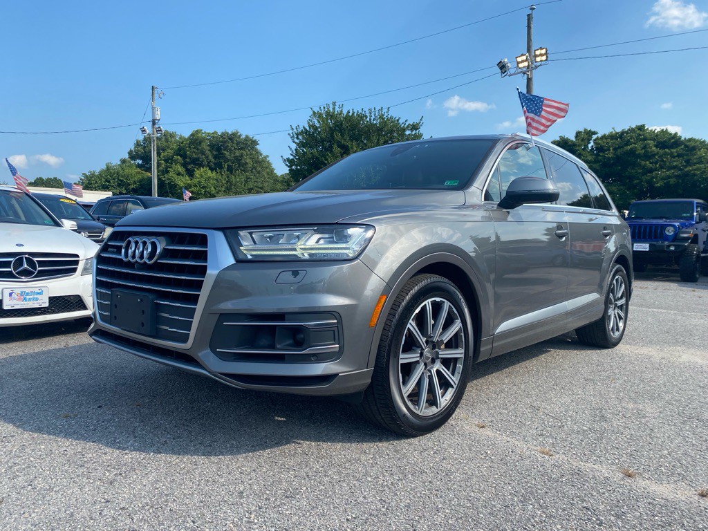 2017 Audi Q7 Image 1