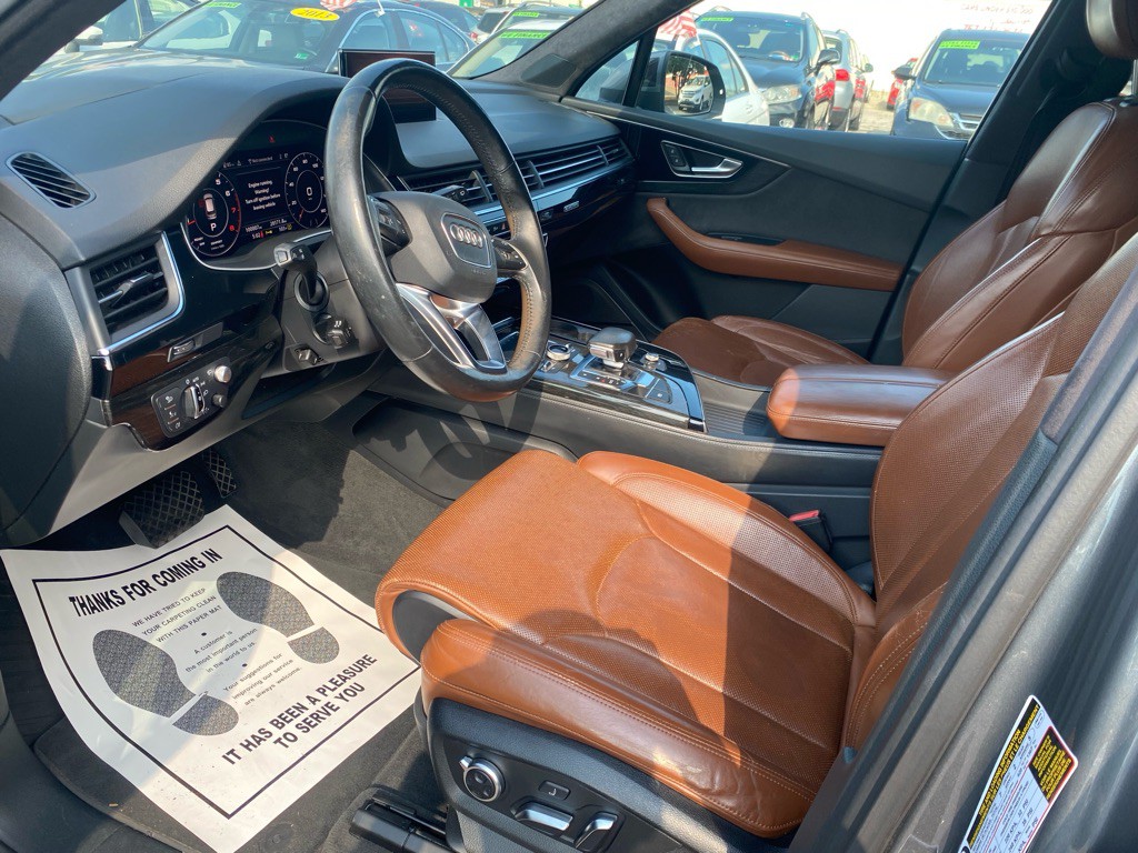 2017 Audi Q7 Image 9