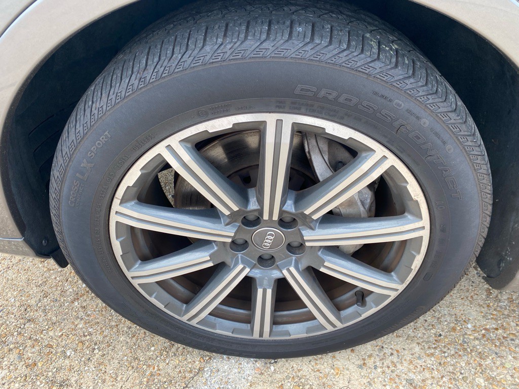 2017 Audi Q7 Image 28