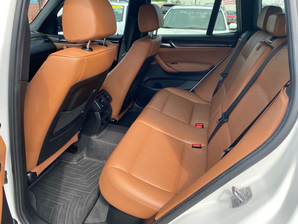 2016 BMW X3 Image 12