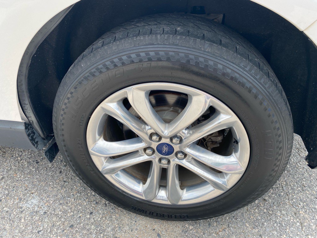2018 Ford Edge Image 30