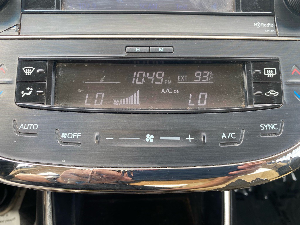 2013 Toyota Avalon Image 23