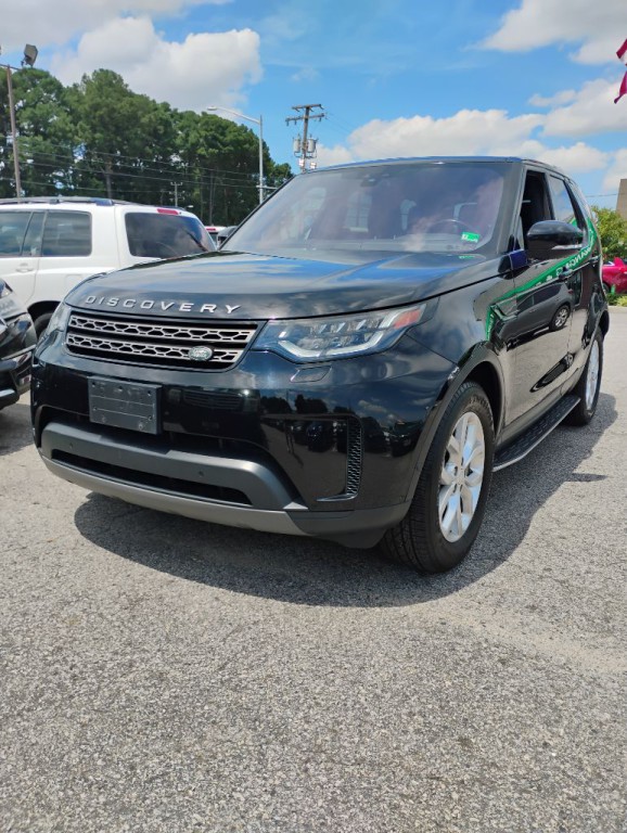 2020 Land Rover Discovery Image 2