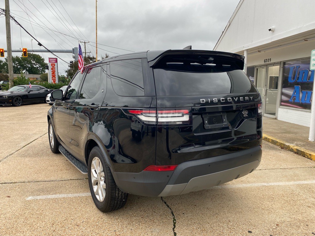 2020 Land Rover Discovery Image 4