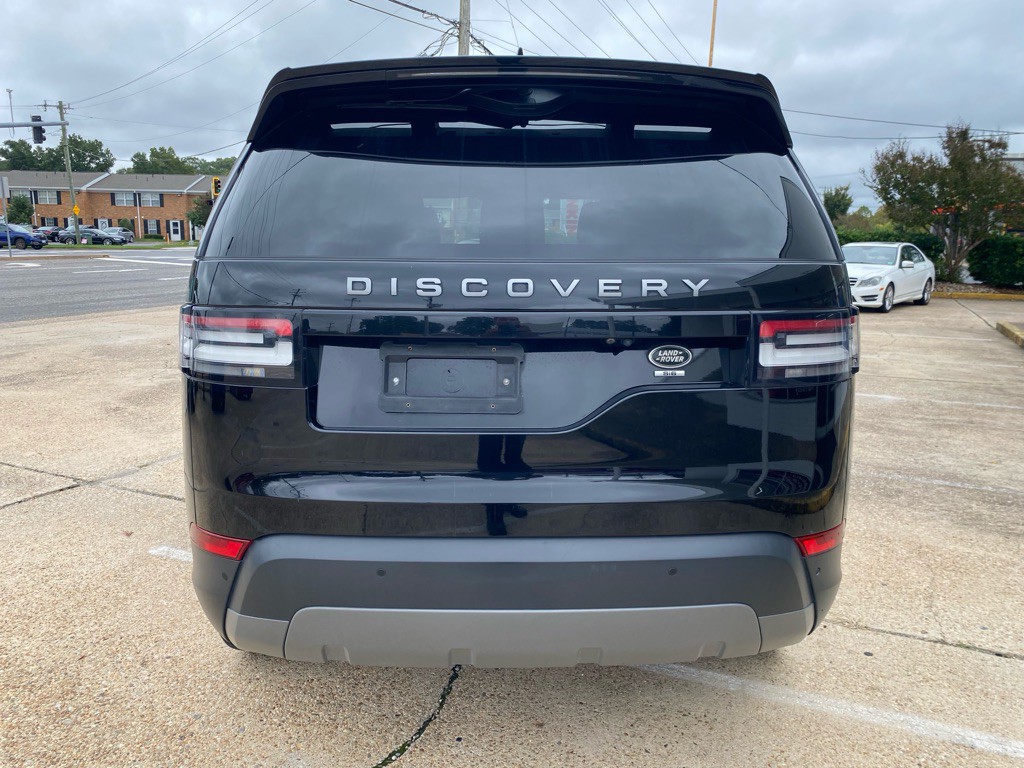 2020 Land Rover Discovery Image 5