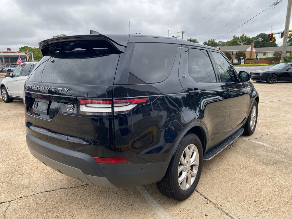 2020 Land Rover Discovery Image 7