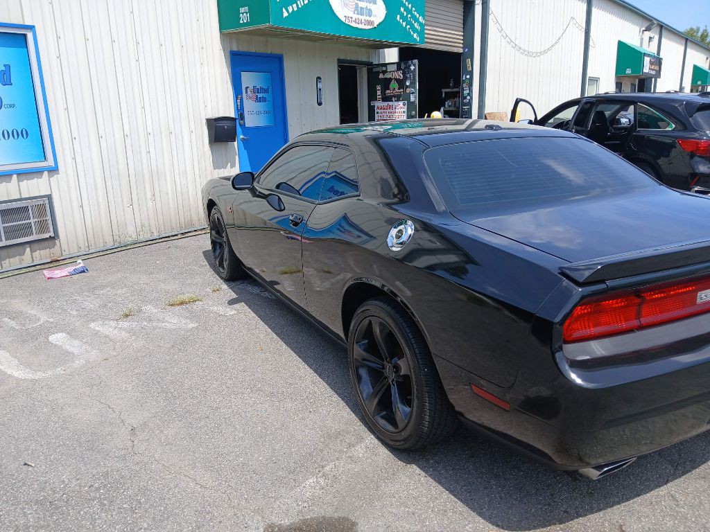 2013 Dodge Challenger Image 7