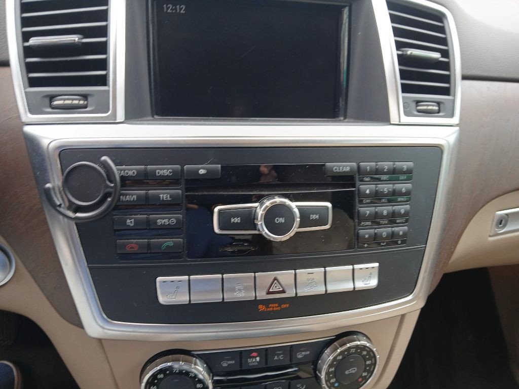 2013 Mercedes-Benz M-Class Image 24