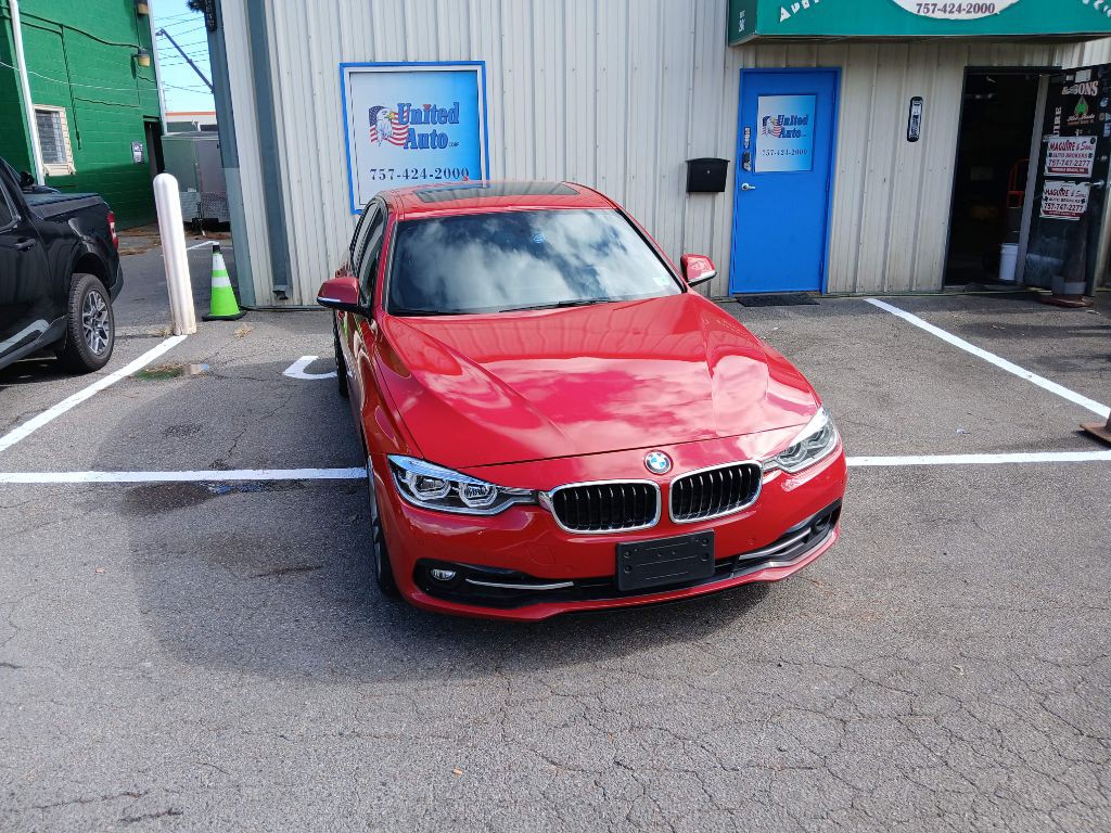 2017 BMW 3 Series Image 2
