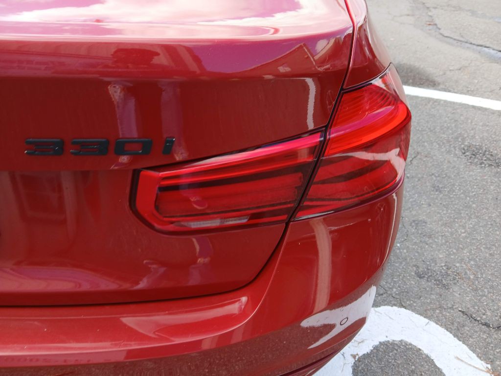 2017 BMW 3 Series Image 4