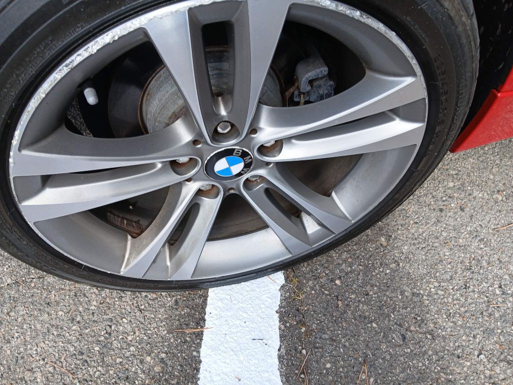2017 BMW 3 Series Image 28