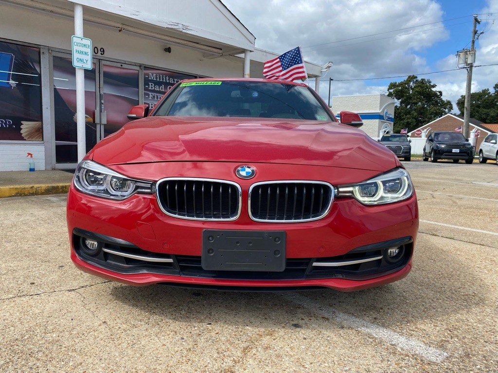 2017 BMW 3 Series Image 2