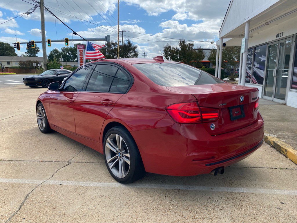2017 BMW 3 Series Image 4