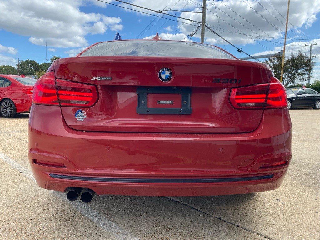 2017 BMW 3 Series Image 5