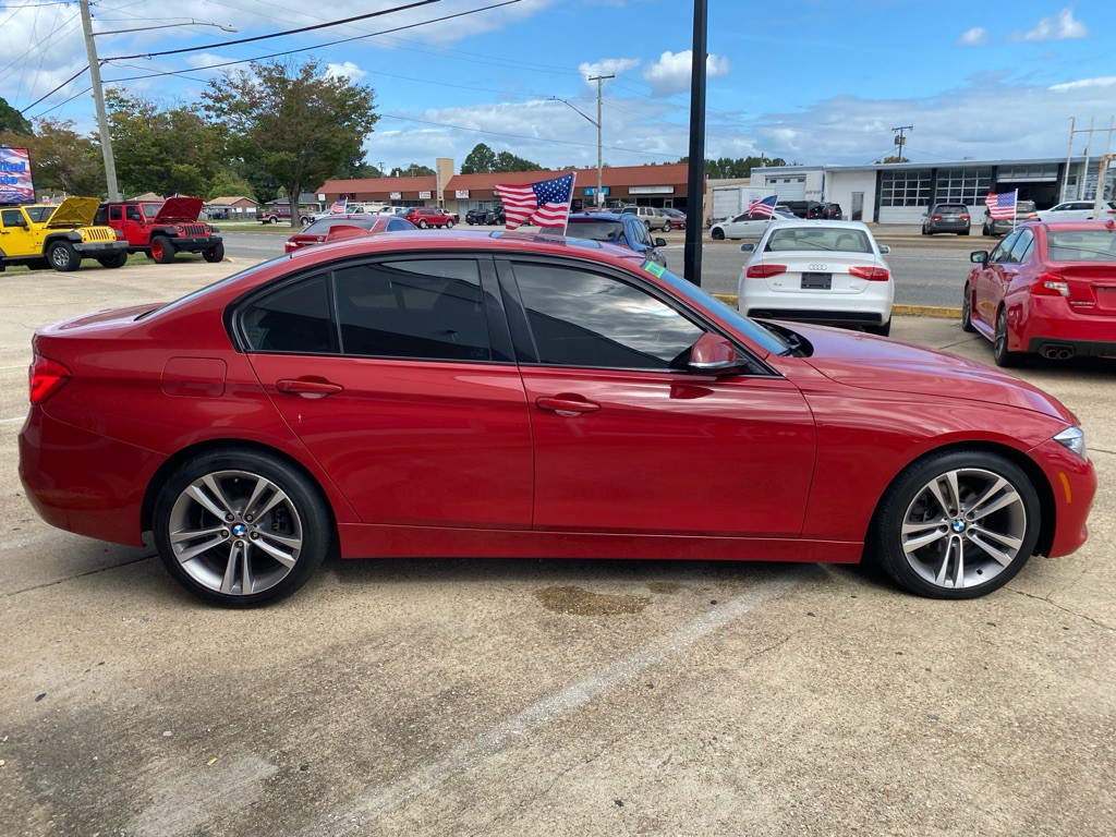 2017 BMW 3 Series Image 8