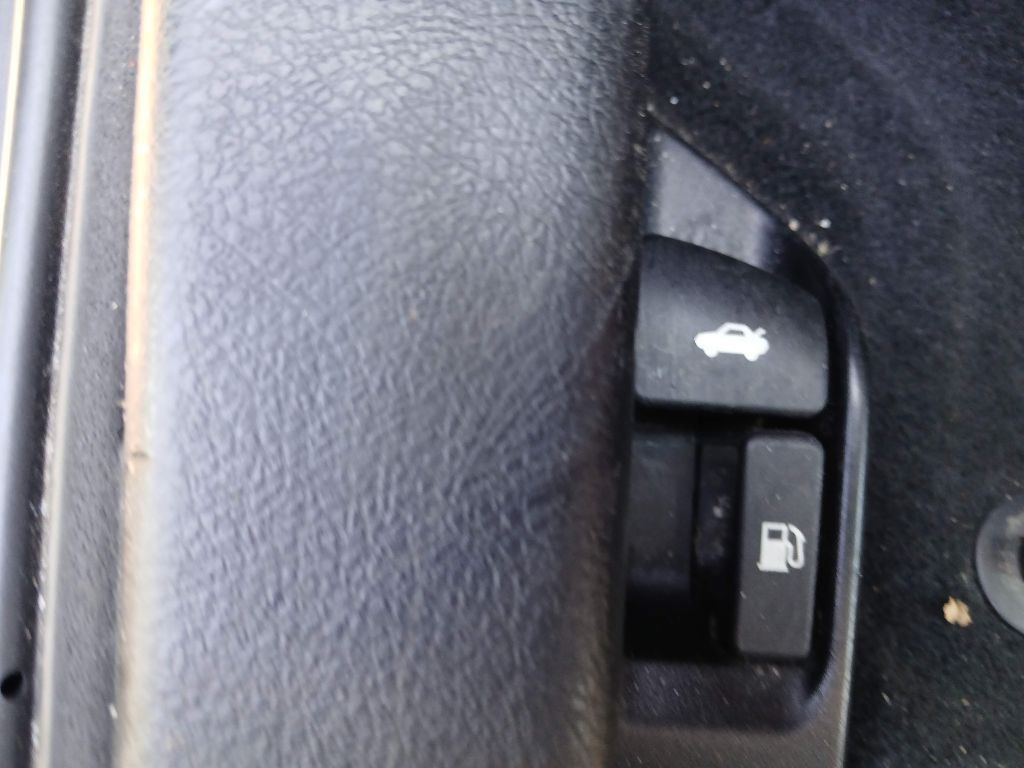 2012 Toyota Camry Image 10