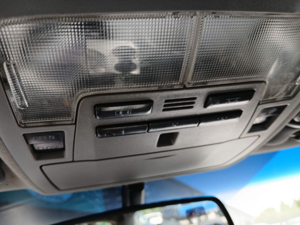 2012 Toyota Camry Image 15