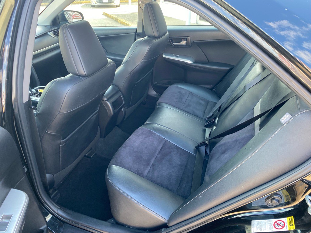 2012 Toyota Camry Image 11