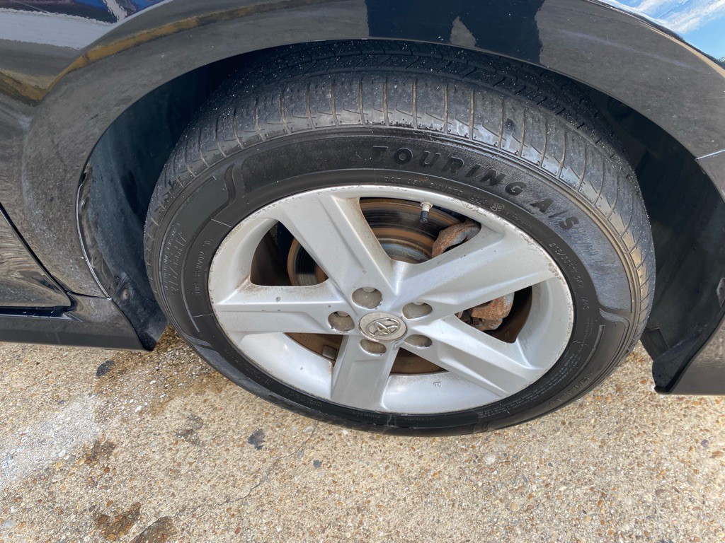 2012 Toyota Camry Image 29