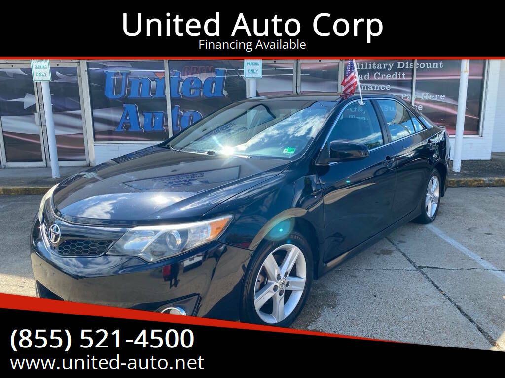 2012 Toyota Camry Image 1