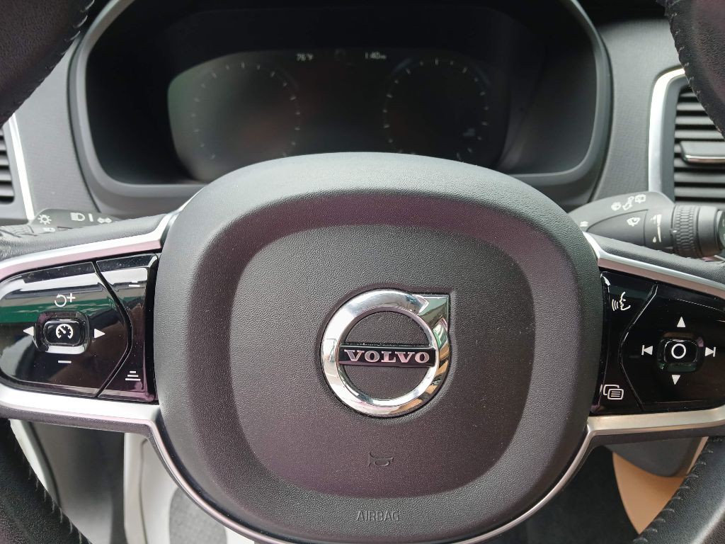 2016 Volvo XC90 Image 11