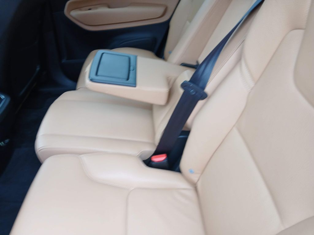 2016 Volvo XC90 Image 18