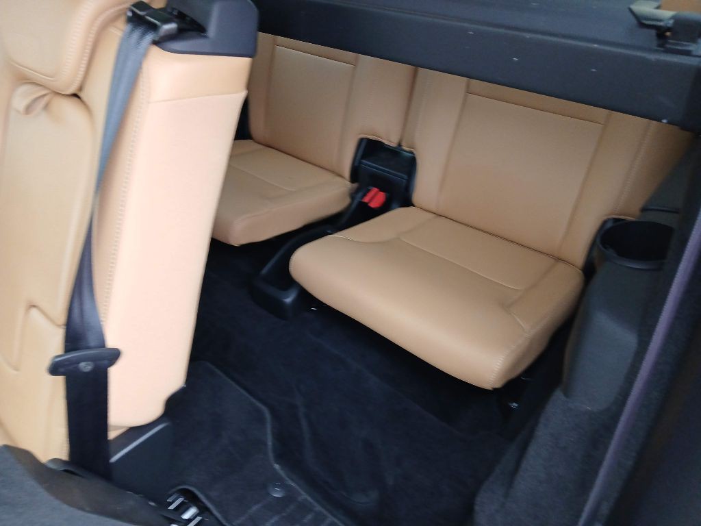2016 Volvo XC90 Image 19