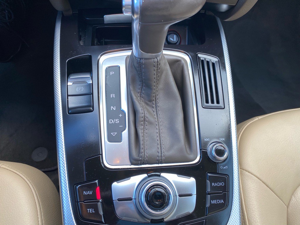 2014 Audi A4 Image 23