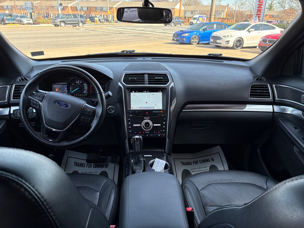 2018 Ford Explorer Image 13