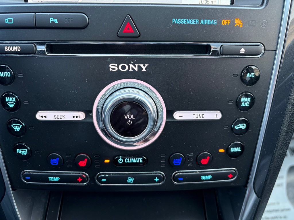 2018 Ford Explorer Image 25