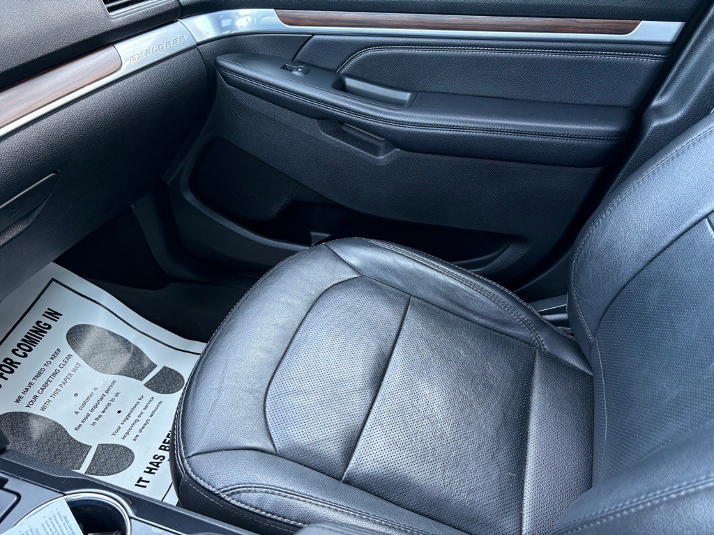 2018 Ford Explorer Image 28