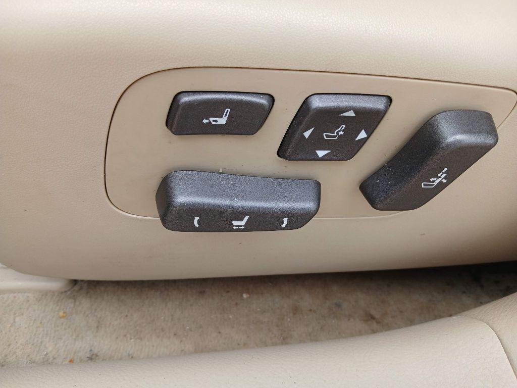 2012 Lexus LS 460 Image 7