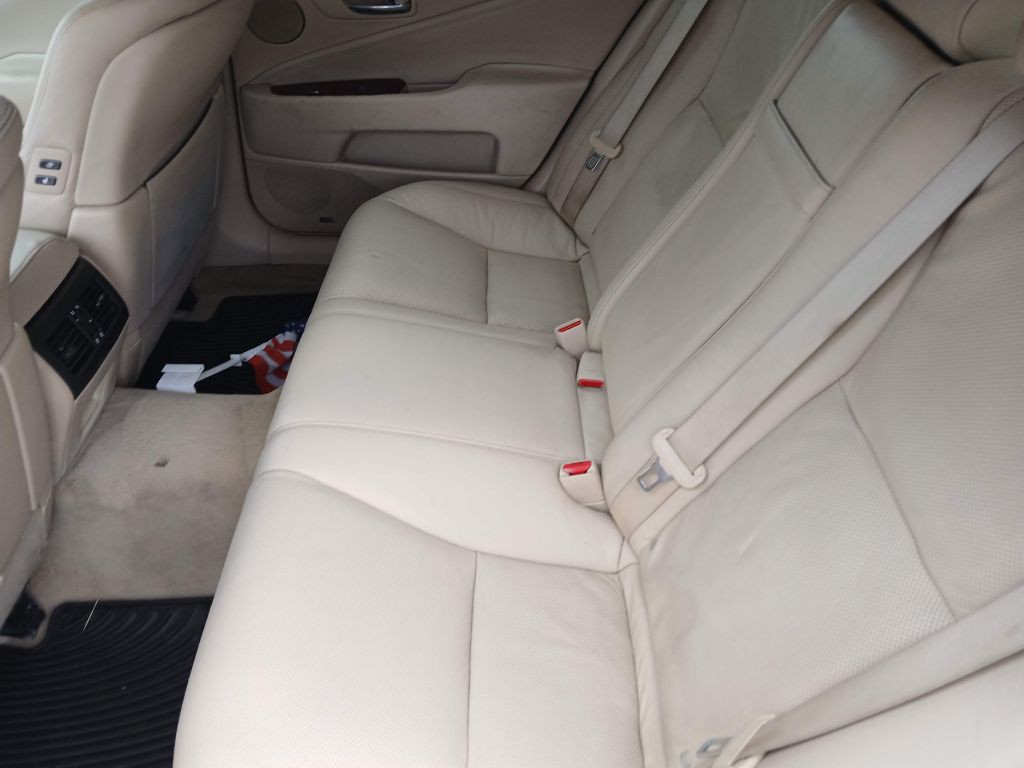 2012 Lexus LS 460 Image 14