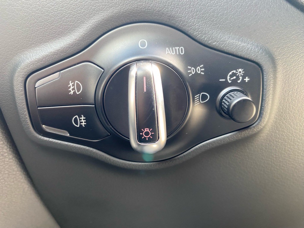 2015 Audi Q5 Image 22
