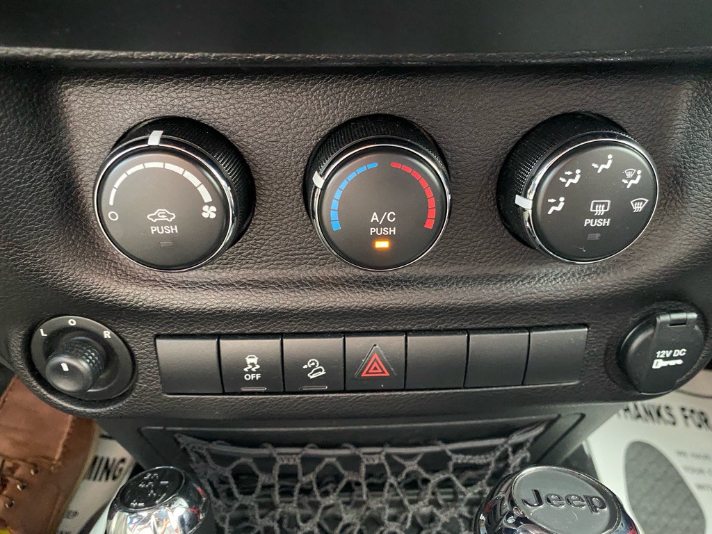 2017 Jeep Wrangler Unlimited Image 15