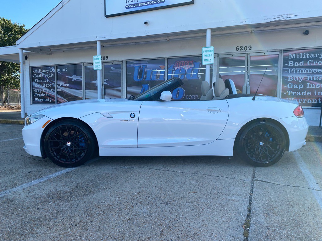 2011 BMW Z4 Image 3