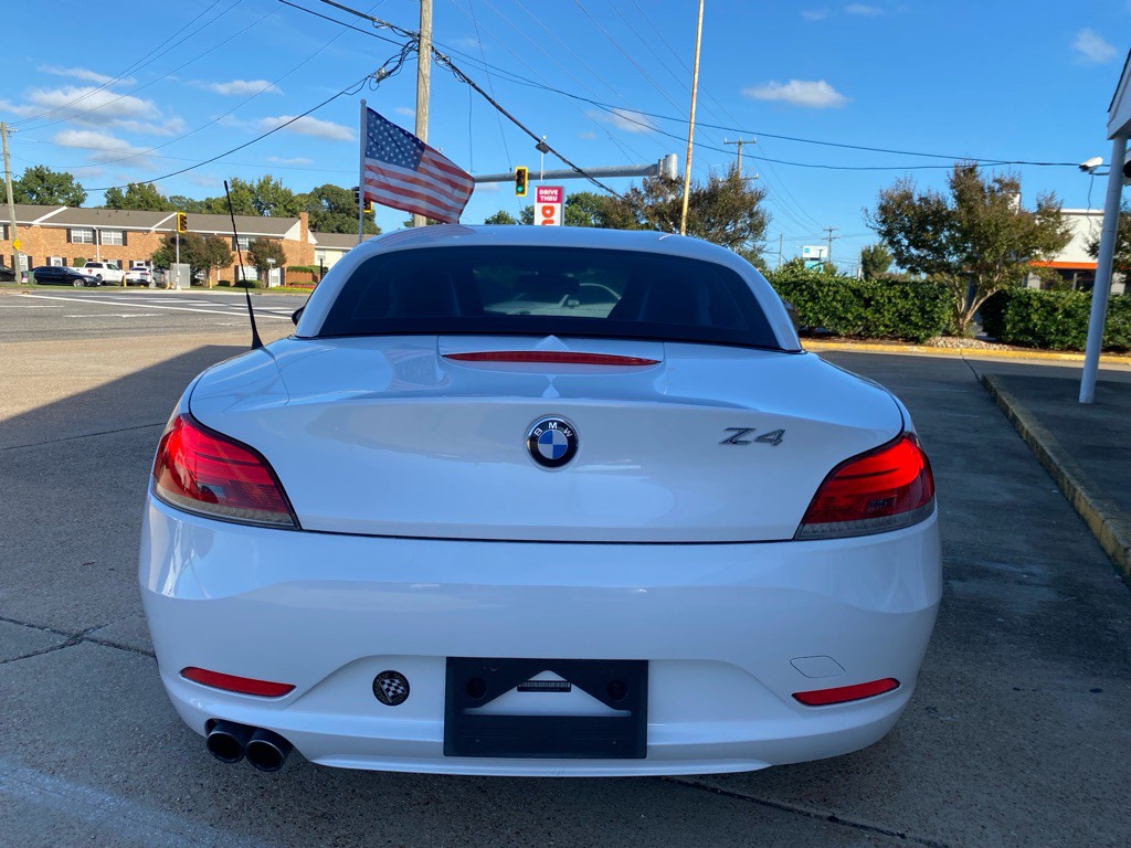 2011 BMW Z4 Image 7