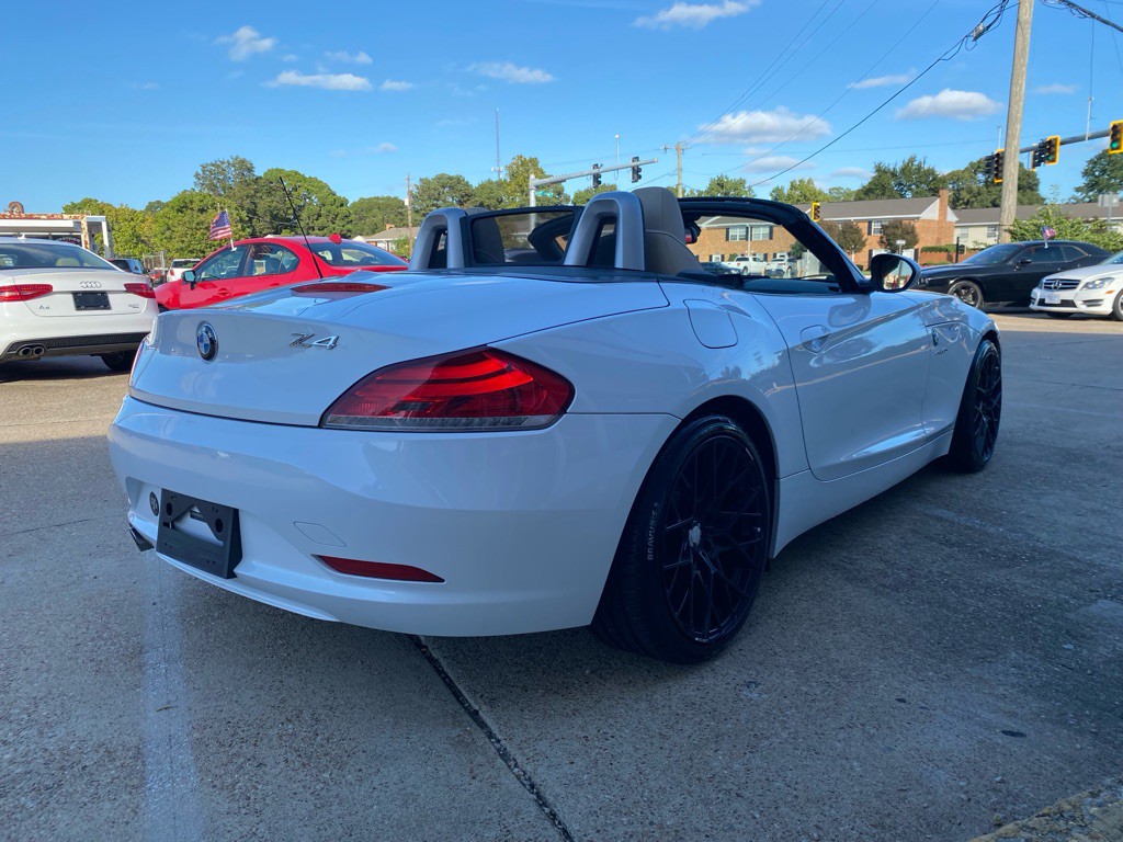 2011 BMW Z4 Image 10