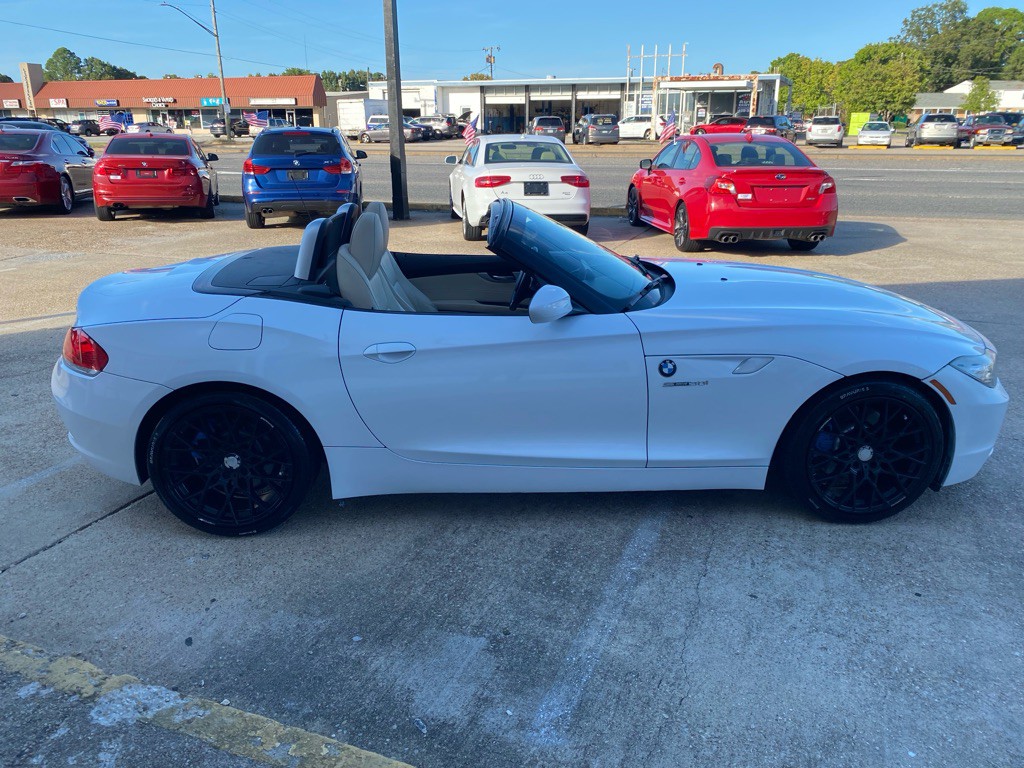 2011 BMW Z4 Image 11
