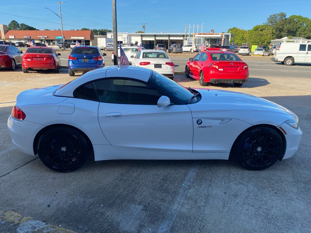 2011 BMW Z4 Image 13