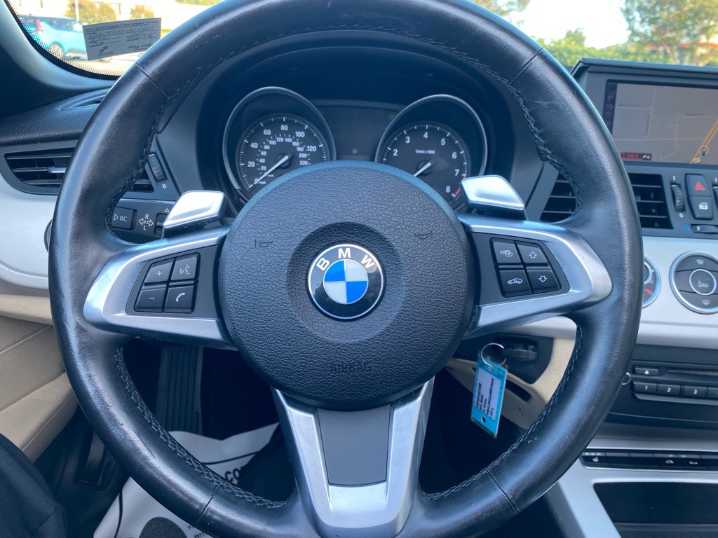 2011 BMW Z4 Image 23