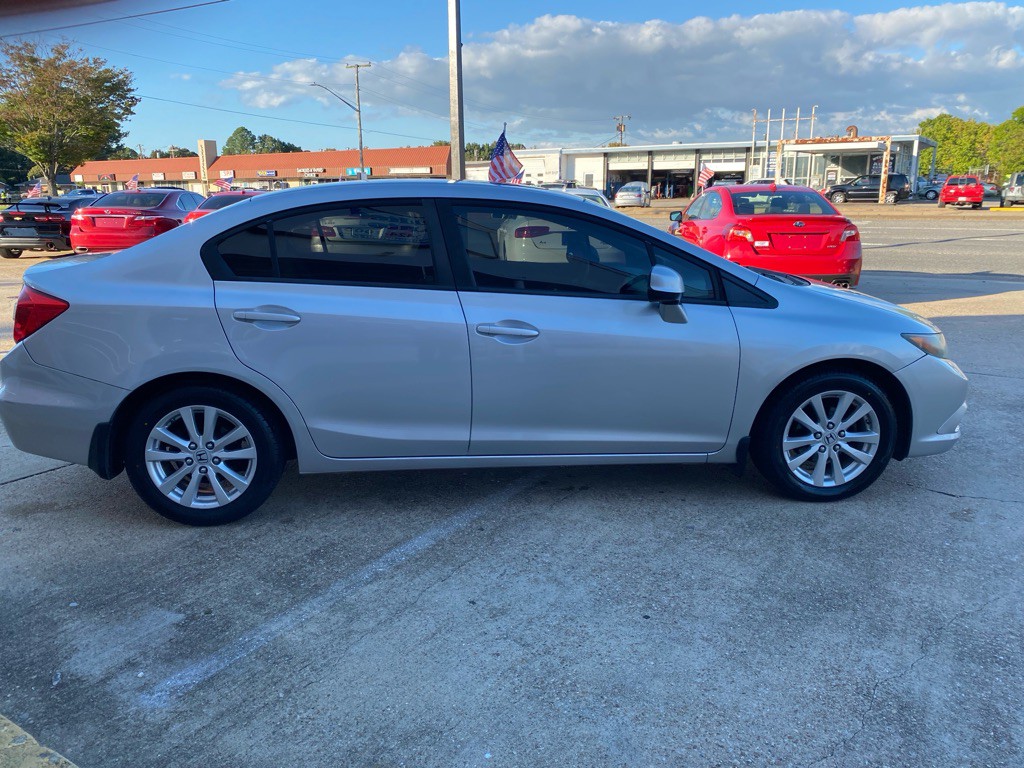 2012 Honda Civic Image 8