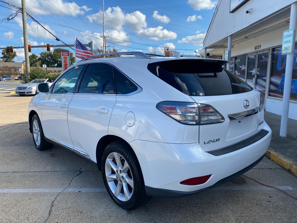 2010 Lexus RX Image 4