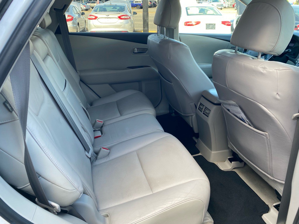 2010 Lexus RX Image 13