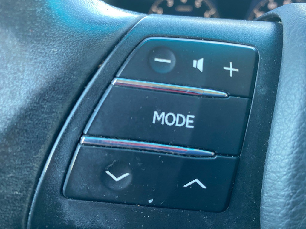 2010 Lexus RX Image 20