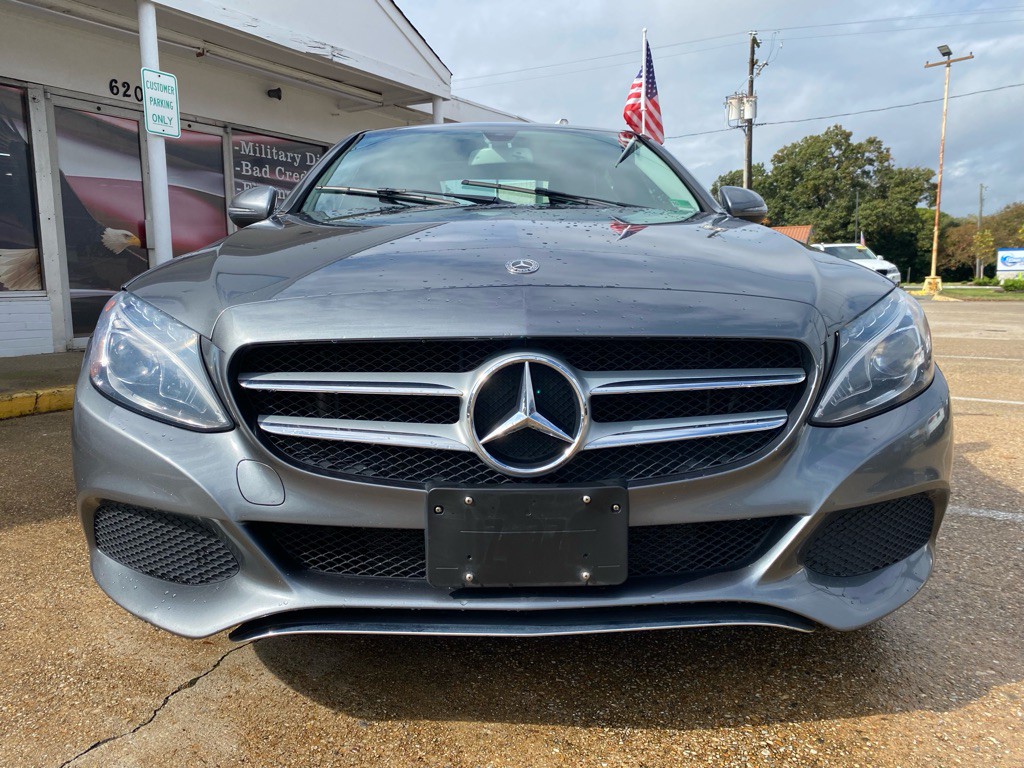 2017 Mercedes-Benz C-Class Image 2