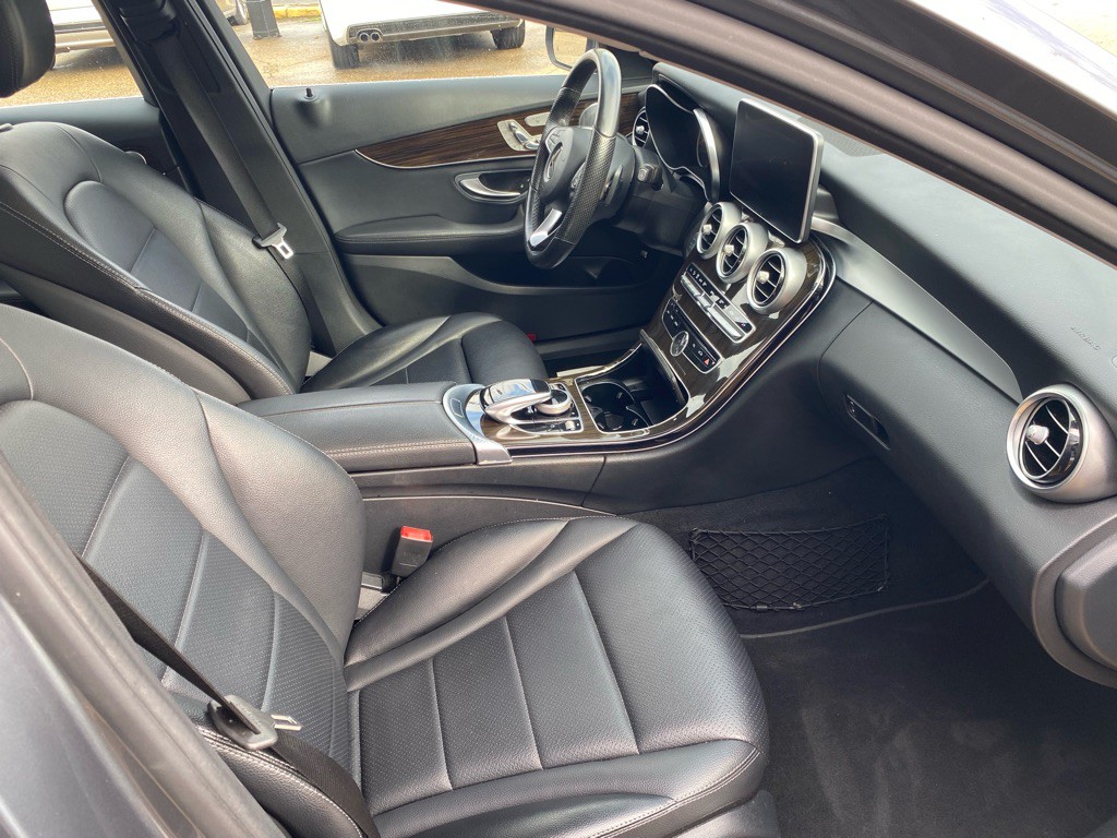 2017 Mercedes-Benz C-Class Image 12