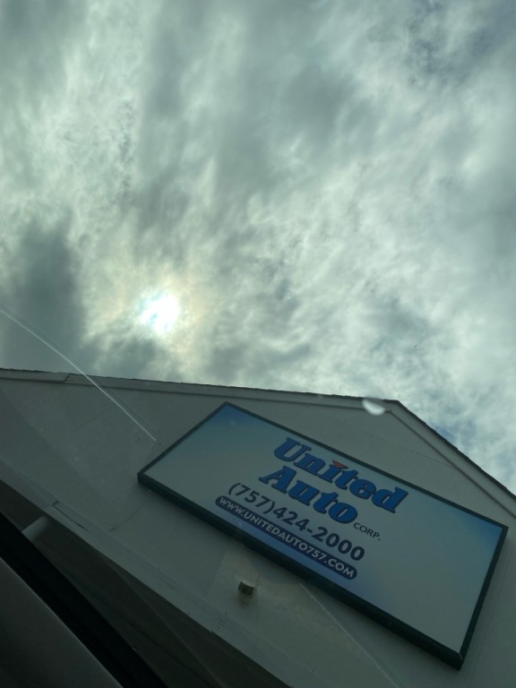 2017 Mercedes-Benz C-Class Image 15